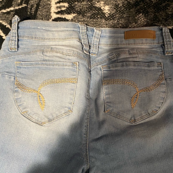 Jeans - Picture 5 of 5